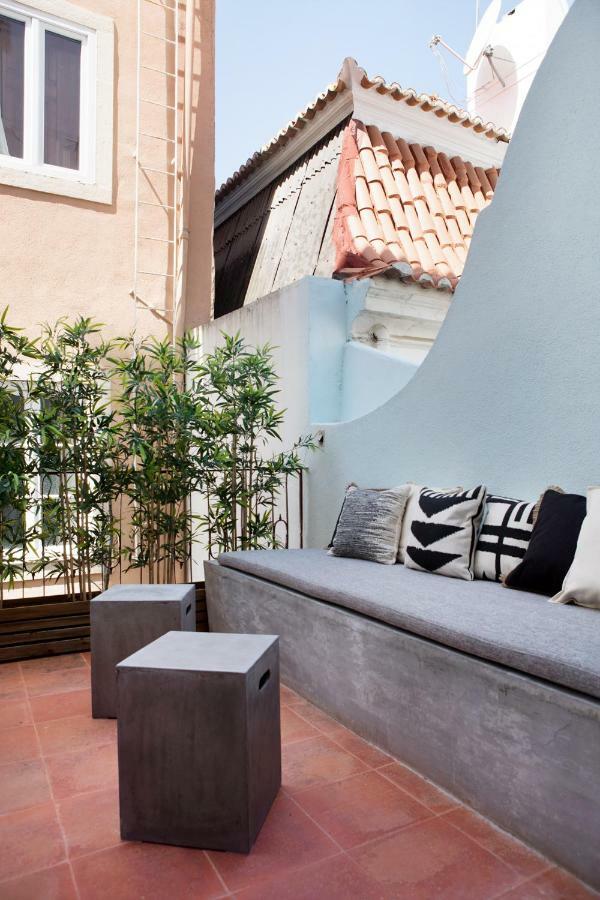 Renovated Charming Apartment With Terrace In Lapa Lisboa Dış mekan fotoğraf