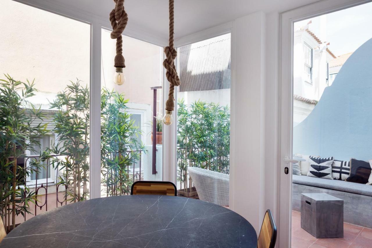 Renovated Charming Apartment With Terrace In Lapa Lisboa Dış mekan fotoğraf